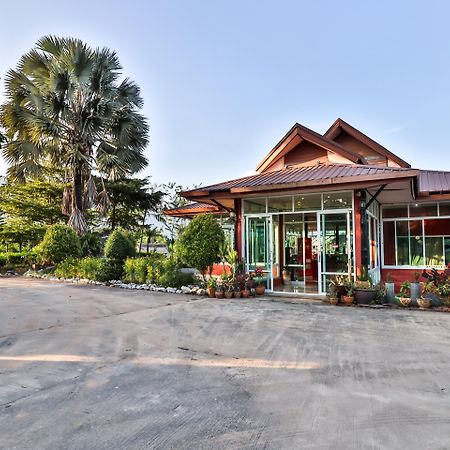 Oyo 416 Golden Nakara Resort Maesai Mae Sai Dış mekan fotoğraf